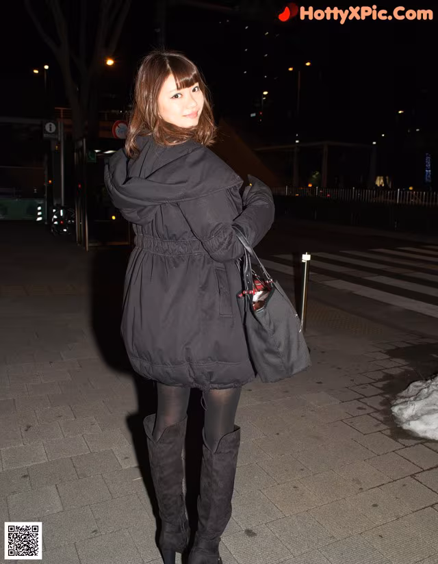 Realstreetangels Akubi - Sivilla Brazers Handjob